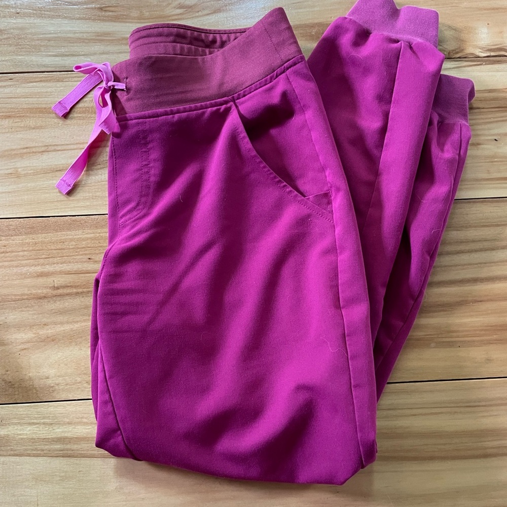 Figs dark magenta limited edition joggers Size SP